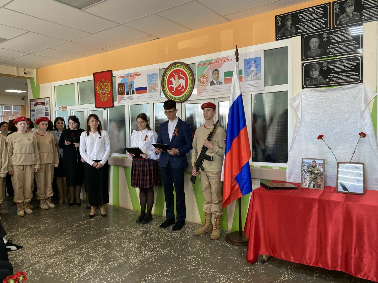 Кукмарада һәлак булган геройлар истәлегенә мемориаль такталар һәм Герой партасы ачылды