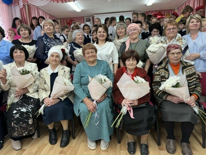 Яшел Үзән районы Әйшә авылы гимназиясе 115 еллык юбилеен билгеләп үтте