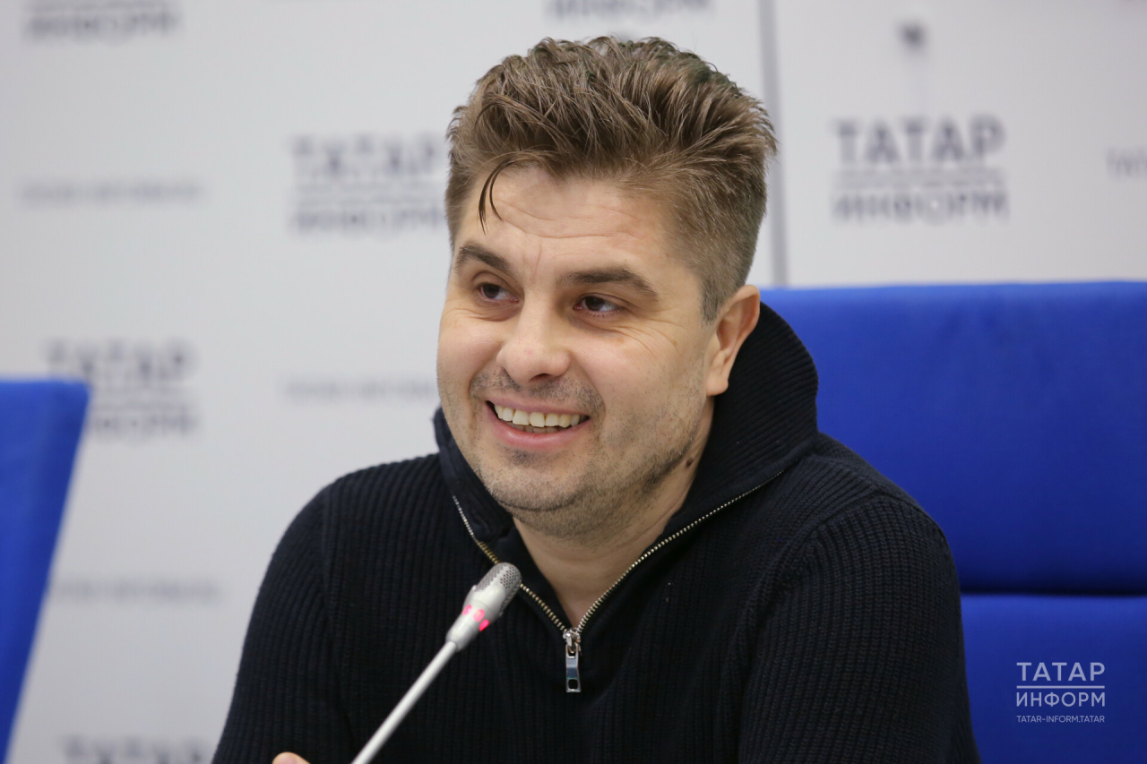 Марат Галимов: Башкарылу урынына карап, дәртле җырлар да, «өч тиенлек» җырлар да кирәк