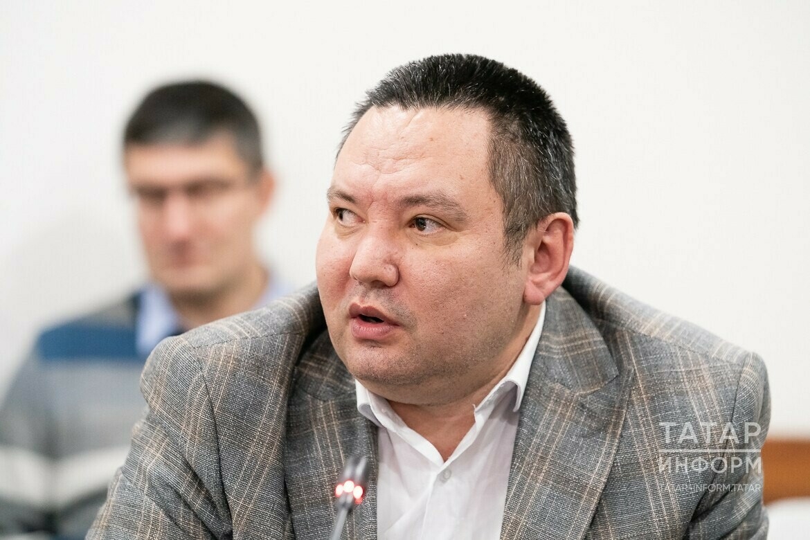 Руслан Сөләйманов: Таләпләрне үтәгән очракта Язучылар берлегенә дә керә аласың