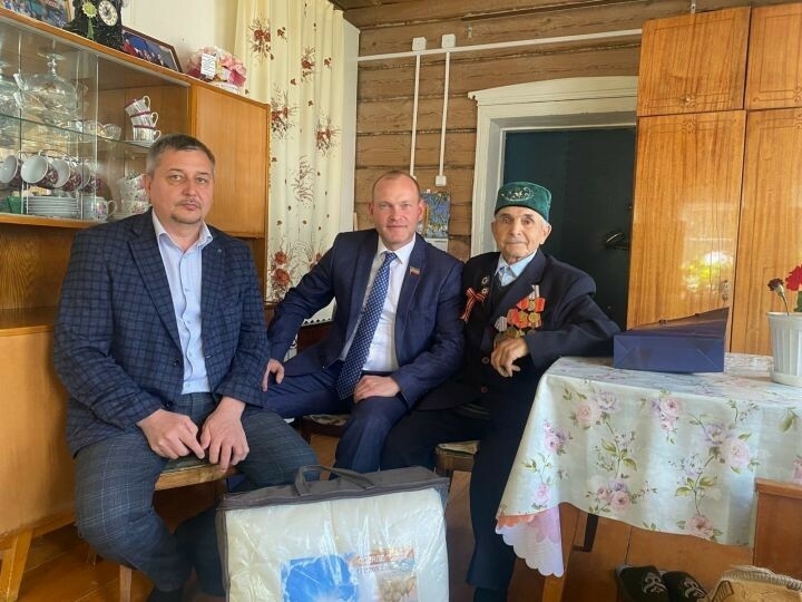 Балтачта Дәүләт Советы депутаты гражданнарны кабул итте