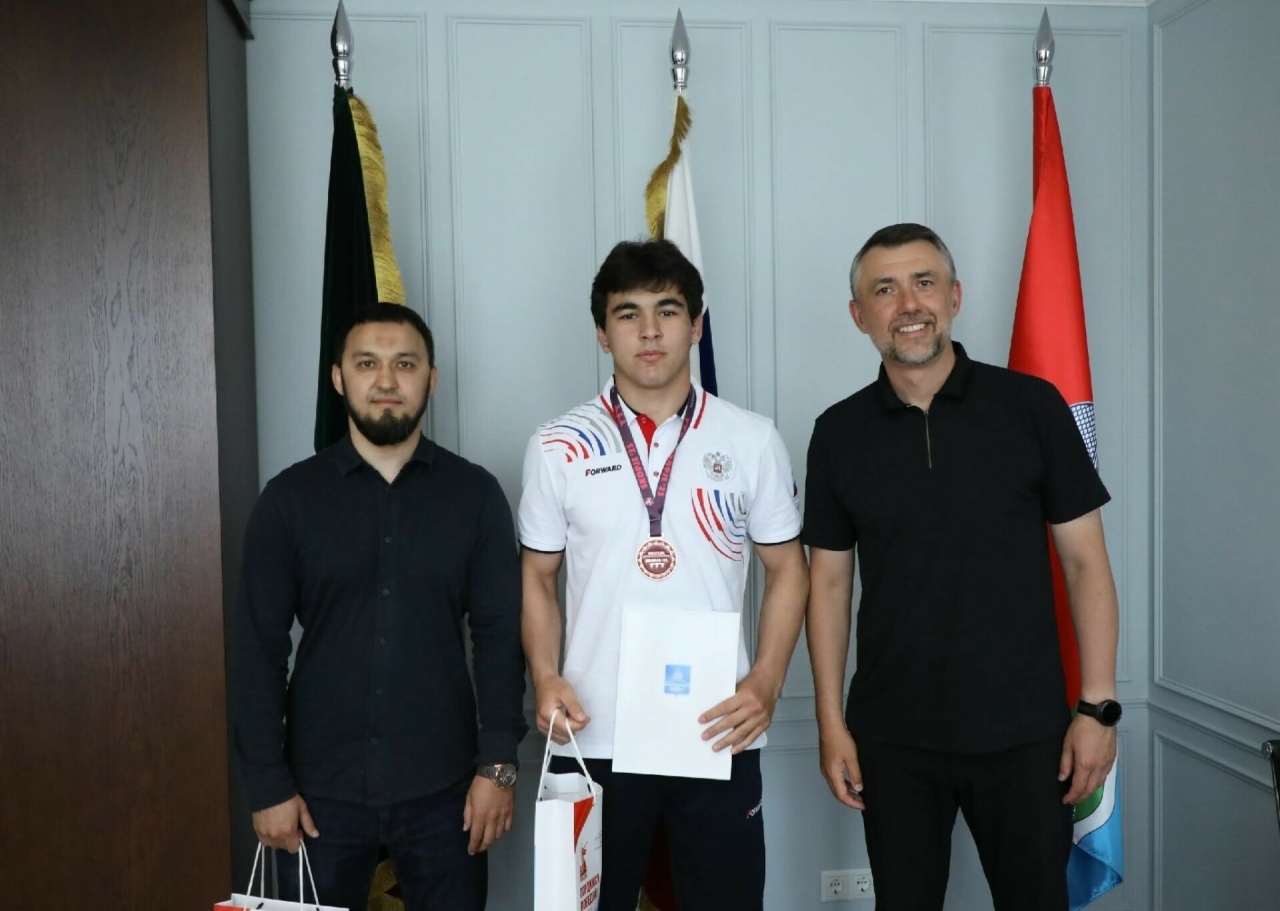 Бөгелмәдә Европа беренчелеге җиңүчесе белән очрашу булды