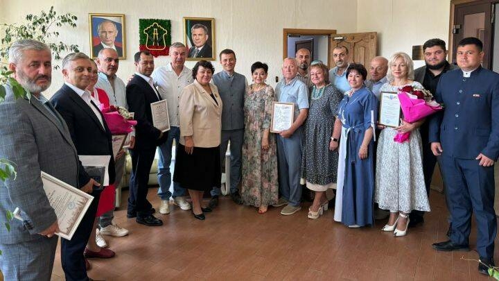 Әлмәттә районның милли-мәдәни берләшмәләре җитәкчеләре очрашты