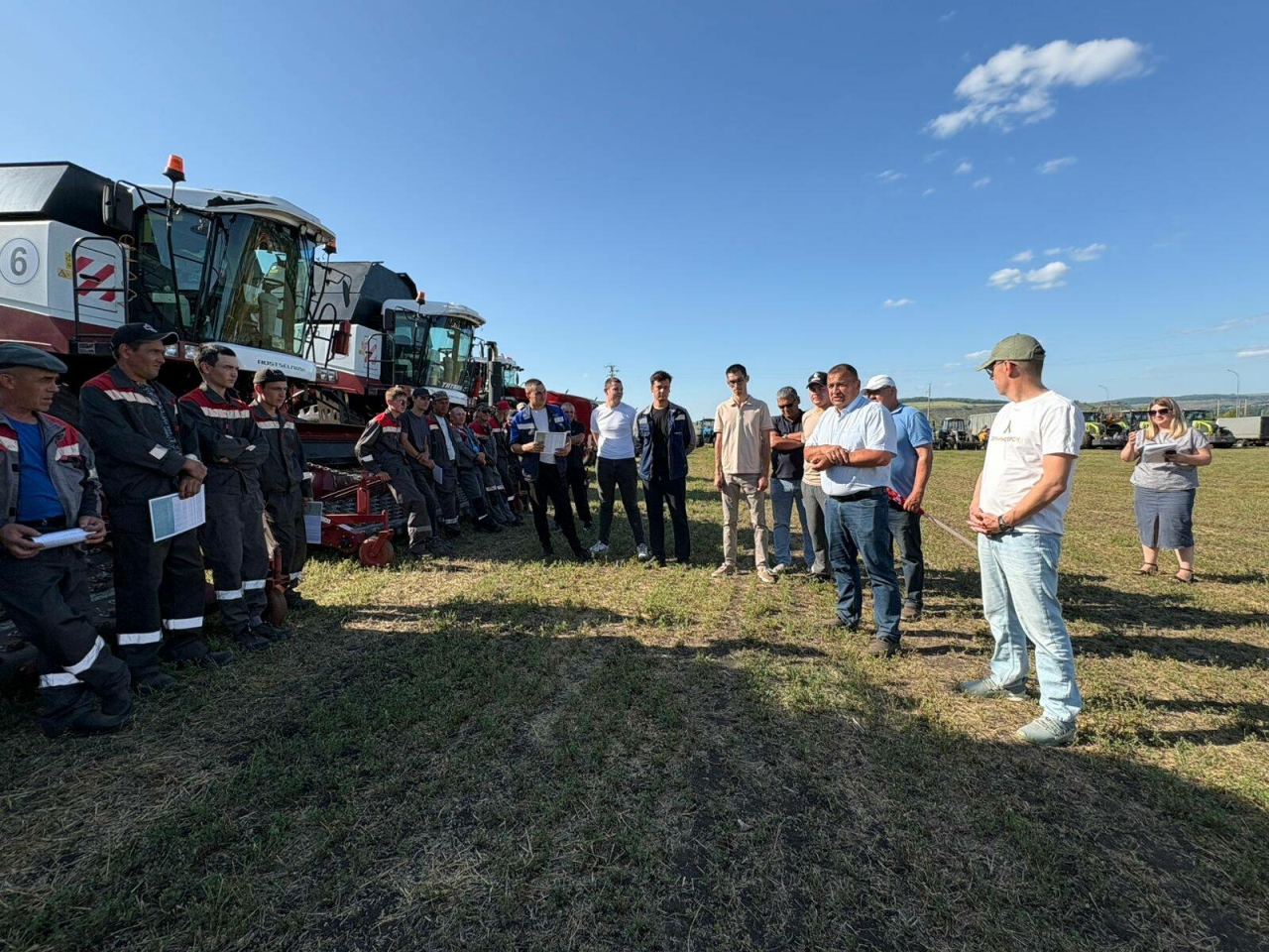 Лениногорск район кырларына быелгы урып-җыю вакытында 61 комбайн чыгачак