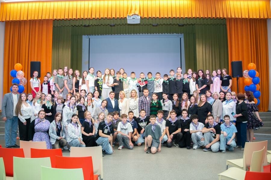 Ринат Садыйков һәм Радмир Беляев «Кама Артегы»н биш еллыгы белән котладылар