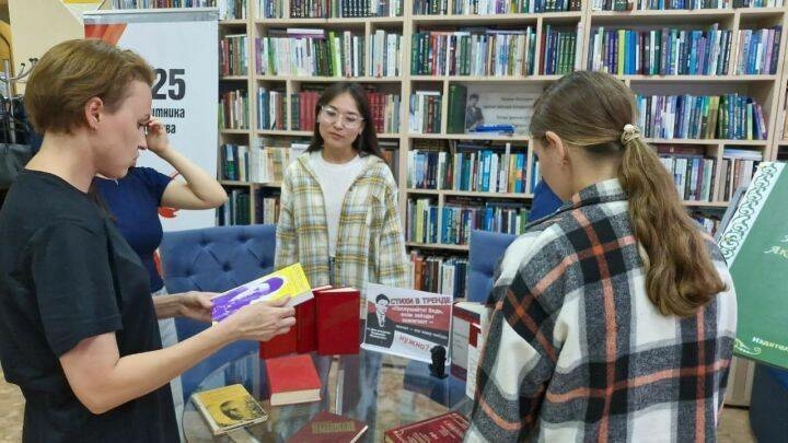 Аксубай китапханәсендә Маяковскийның новаторлыгы турында фикер алыштылар