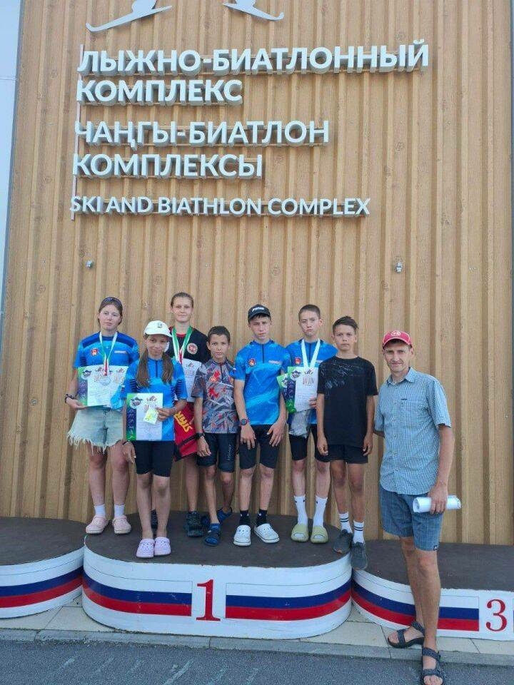 Тукай районының яшь биатлончылары республика ярышларында пьедесталны тулысынча яулады