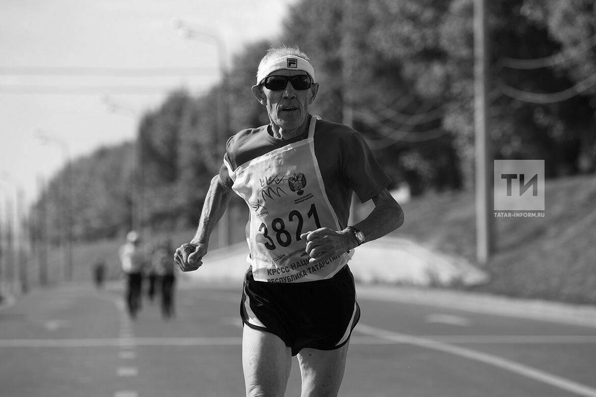 Җиңел атлетика буенча 29 тапкыр дөнья чемпионы Әхмәт Сираҗиев вафат