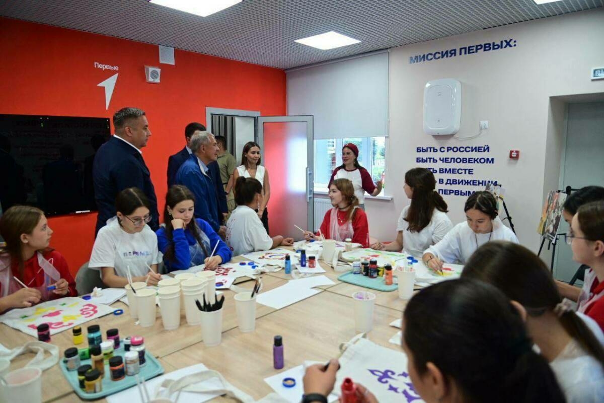 Рөстәм Миңнеханов Биектауда «Импульс» яшьләр үзәген ачты