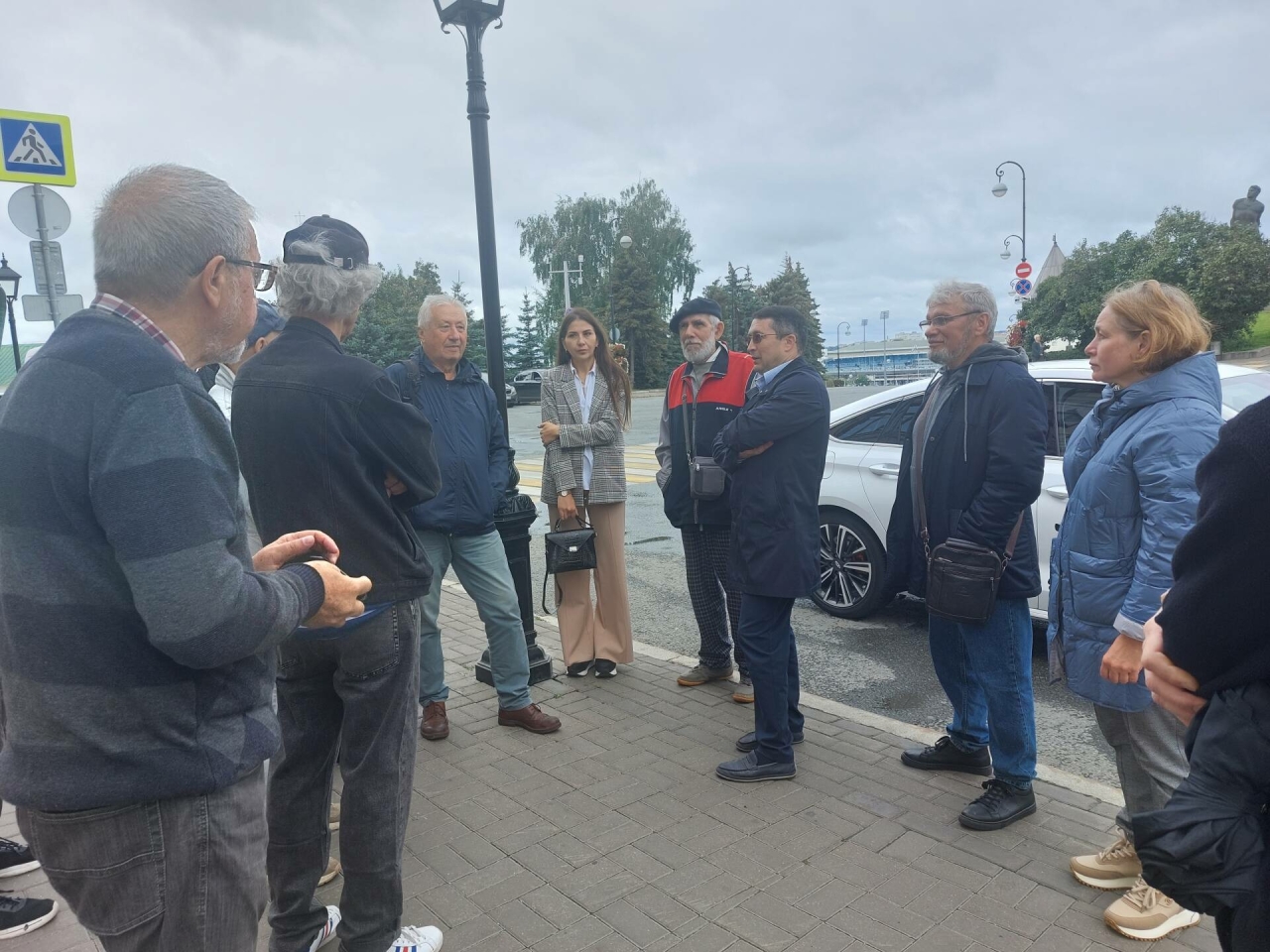 Татарстан рәссамнары «Кәрваннар эзләре буйлап» маршруты буенча пленэрга китте