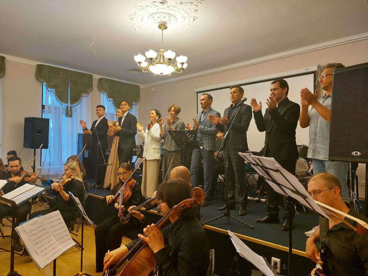 Татарстан Язучылар берлеге белән Композиторлар берлеге Тукай клубында уртак кичә ясады