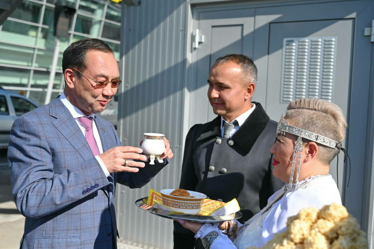 Якутия башлыгы Айсен Николаев Казанга эш сәфәре белән килде