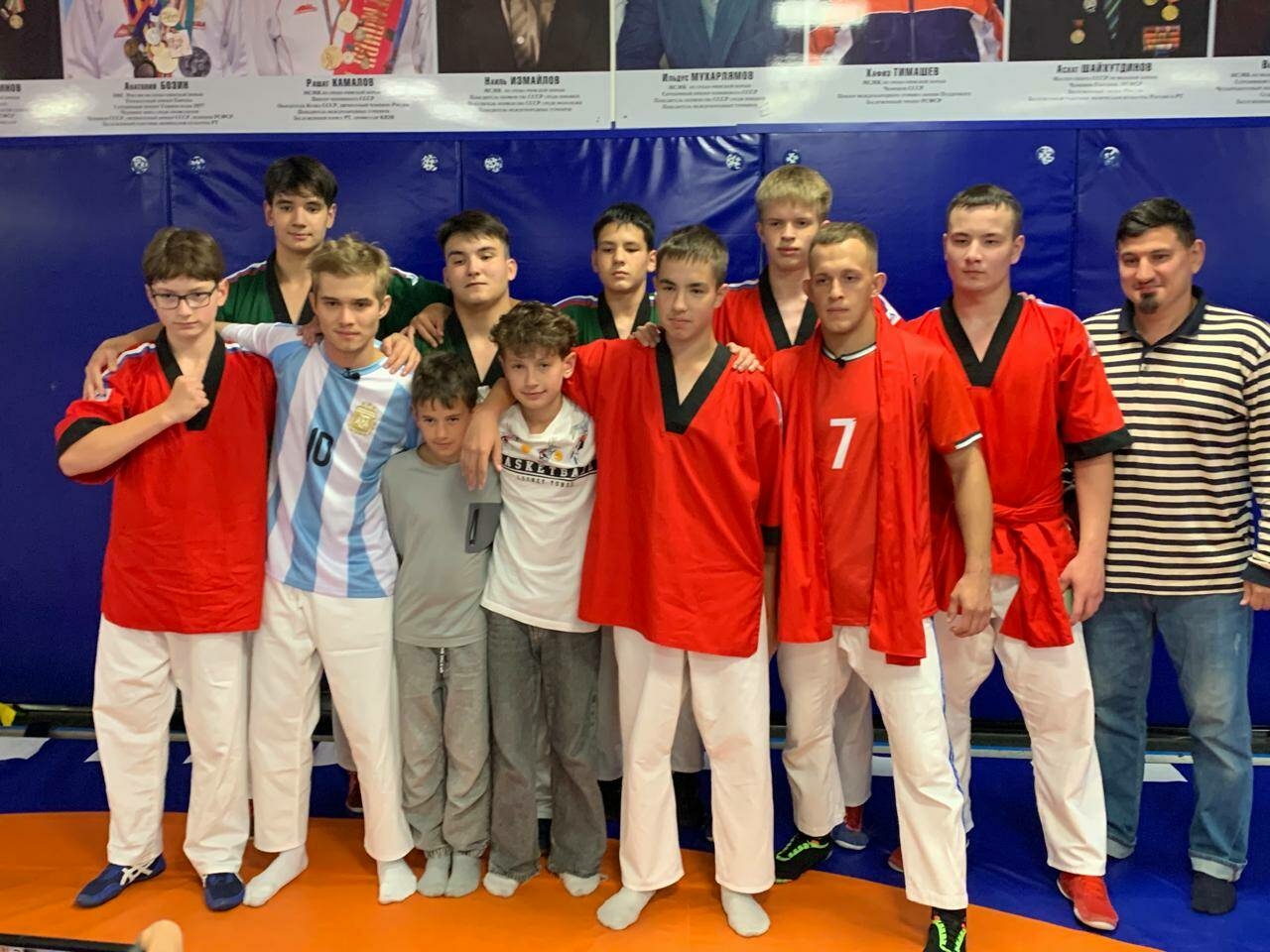 Актер Рузил Миңнекәев Казанда көрәш буенча мастер класста катнашкан