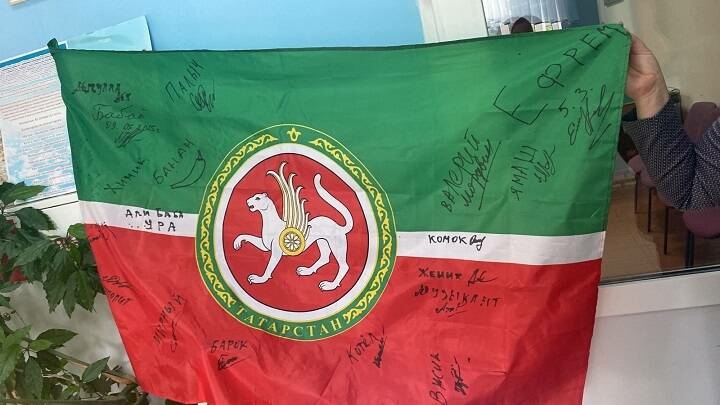 Яңа Чишмә районы Чертуш авылы музеена махсус хәрби операциядән бүләк җибәргәннәр