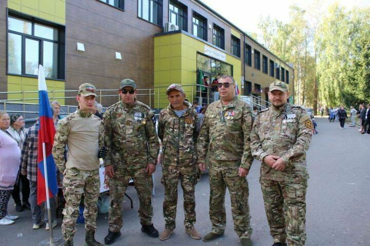 Алабугада махсус операция ветераннары тавыш бирде һәм сайлау көнендә тәртип тәэмин итте