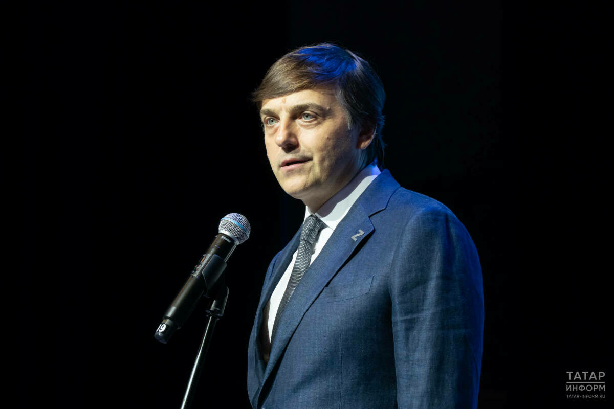 РФ мәгариф министры укытучыларның хезмәт хакы артачагын фаразлады