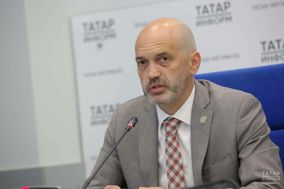 Рөстәм Миңнеханов яңа яшьләр эшләре министрын билгеләде