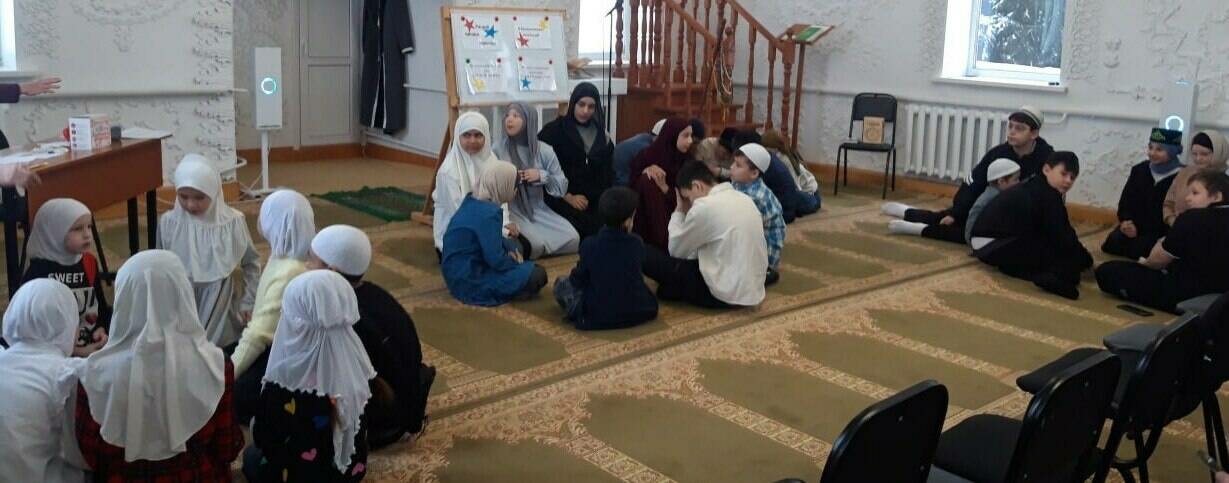 Төмән өлкәсе мәчетендә Изге Рәгаиб төненә багышланган чара узган