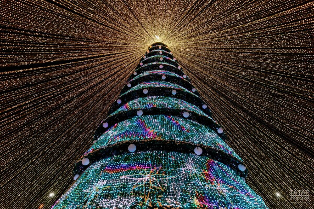 Казанның үзәк чыршысын 15 гыйнварда сүтә башлаячаклар