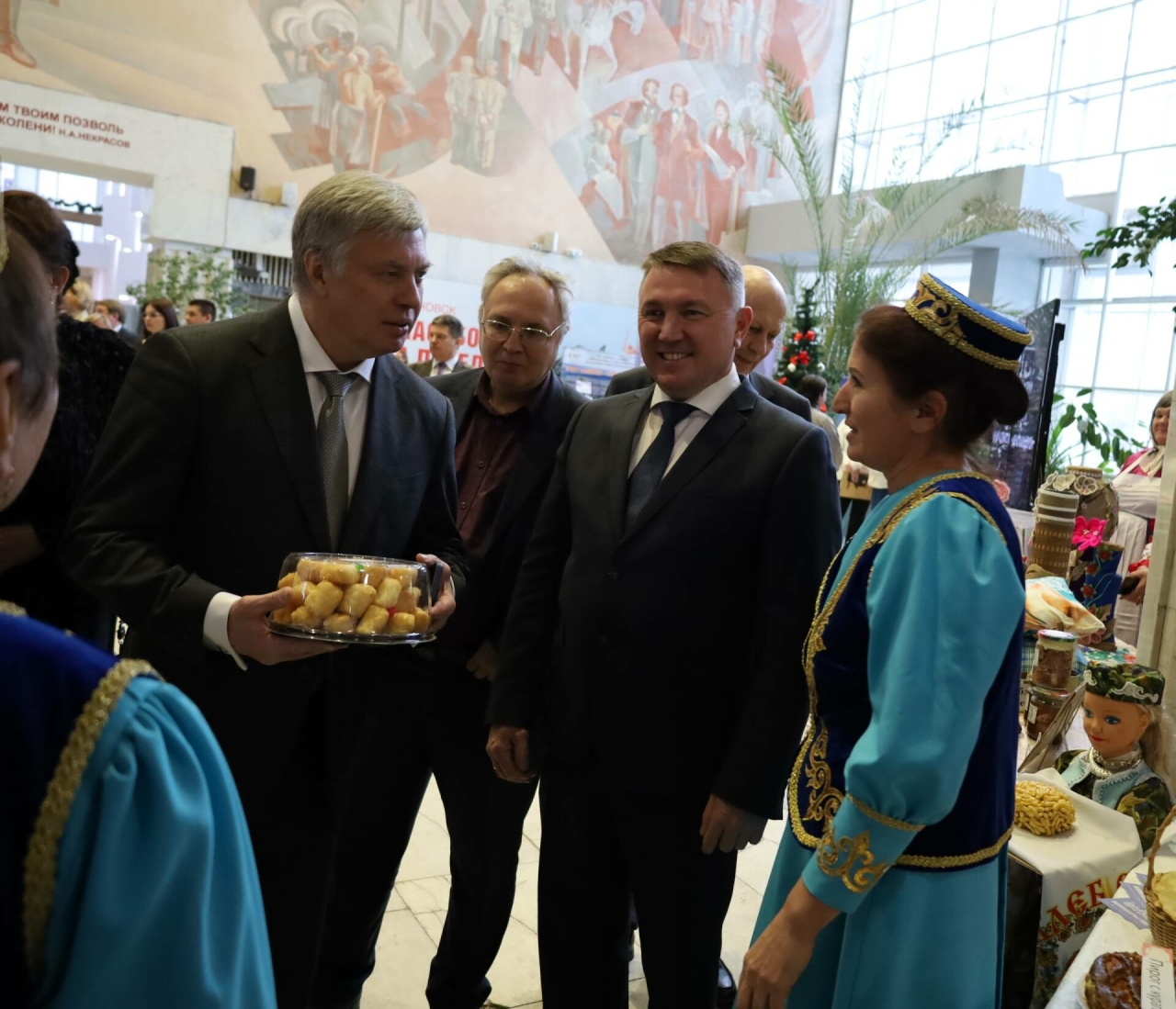 Ульяновск өлкәсендәге «Әбдери» үзидарәсе татар халык ашлары күргәзмәсен тәкъдим итте