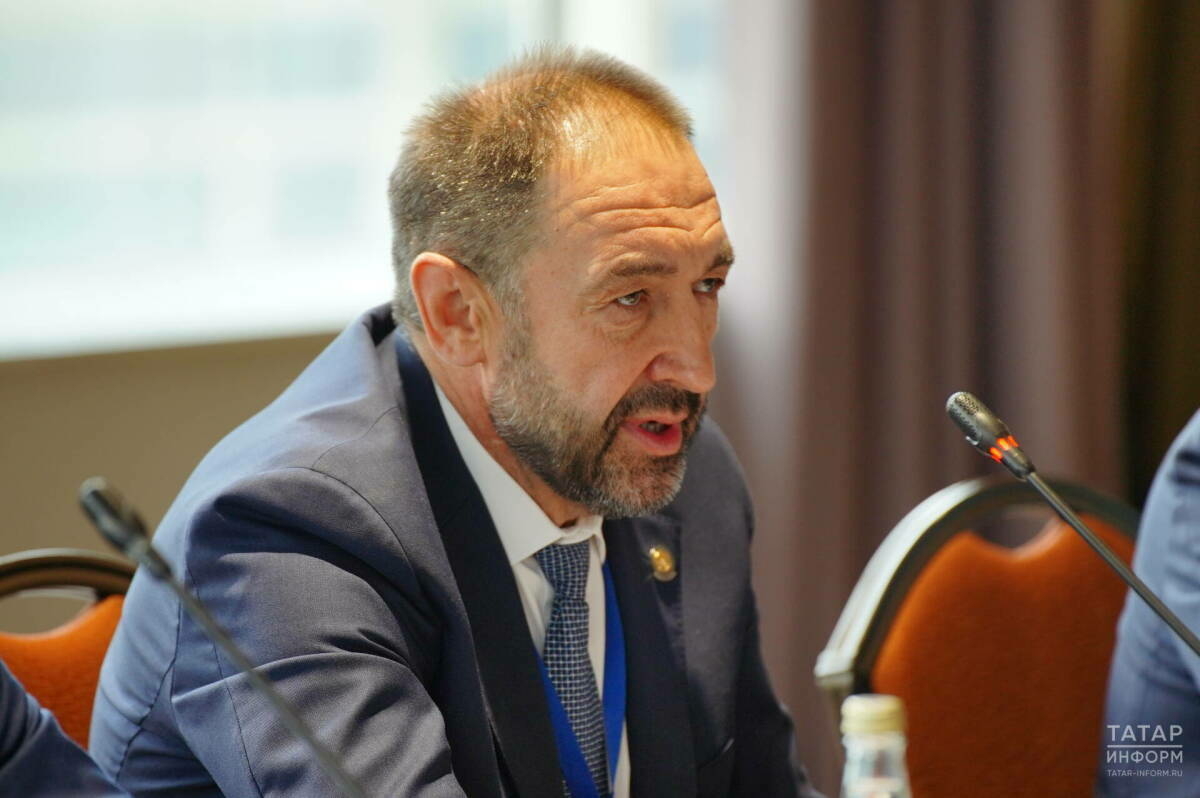 Алексей Песошин таможня хезмәткәрләрен һөнәри бәйрәмнәре белән котлады