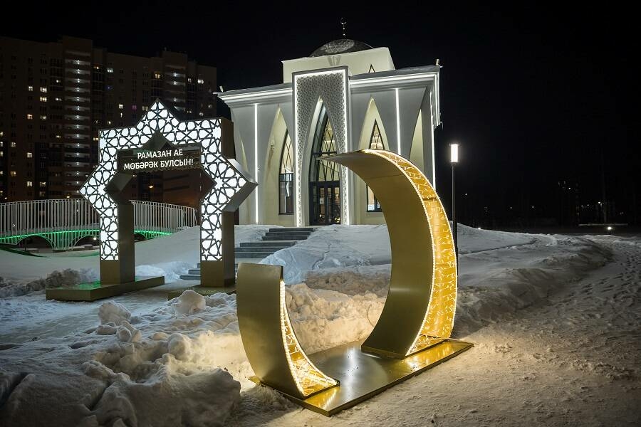 Нәзарәт Рамазан аена биналарны бизәп куярга чакыра