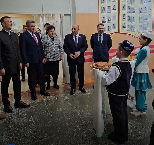 Марат Әхмәтов һәм Илсур Һадиуллин Бөгелмәдә Һади Атласига багышланган кичәдә катнашты