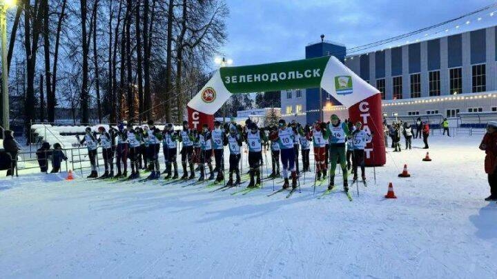 Яшел Үзәндә район башлыгы Михаил Афанасьев призларына чаңгы ярышы узды