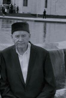 Ульяновск өлкәсенең «Туган тел» җәмгыяте рәисе булып эшләгән Тимерша Вахитов вафат