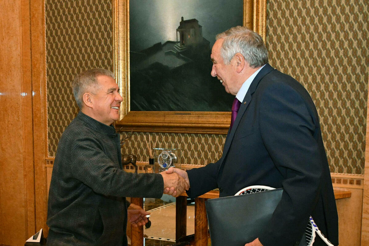 Рөстәм Миңнеханов Шамил Тарпищев белән Татарстанда теннисны үстерү хакында сөйләште