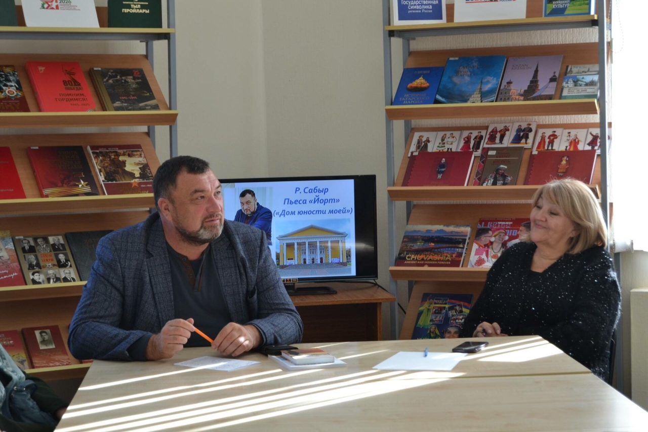 Әлмәттә «Йорт» иммерсив спектакле куелышы тарихы турында сөйләштеләр