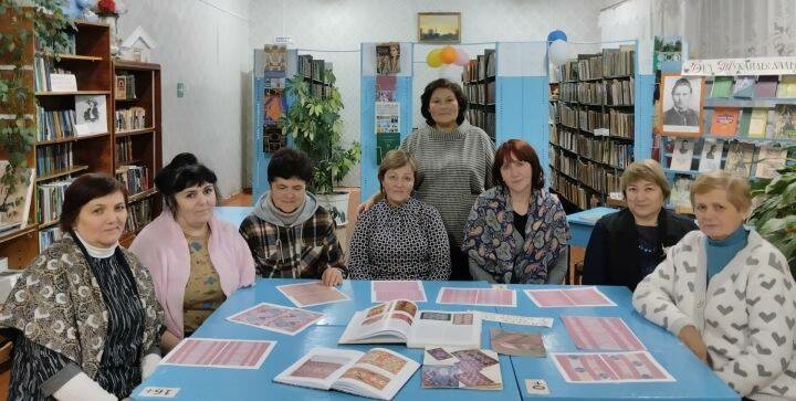 Лениногорскида «Чиккән сөлге - әниләрнең төсе» фольклор чарасы узды