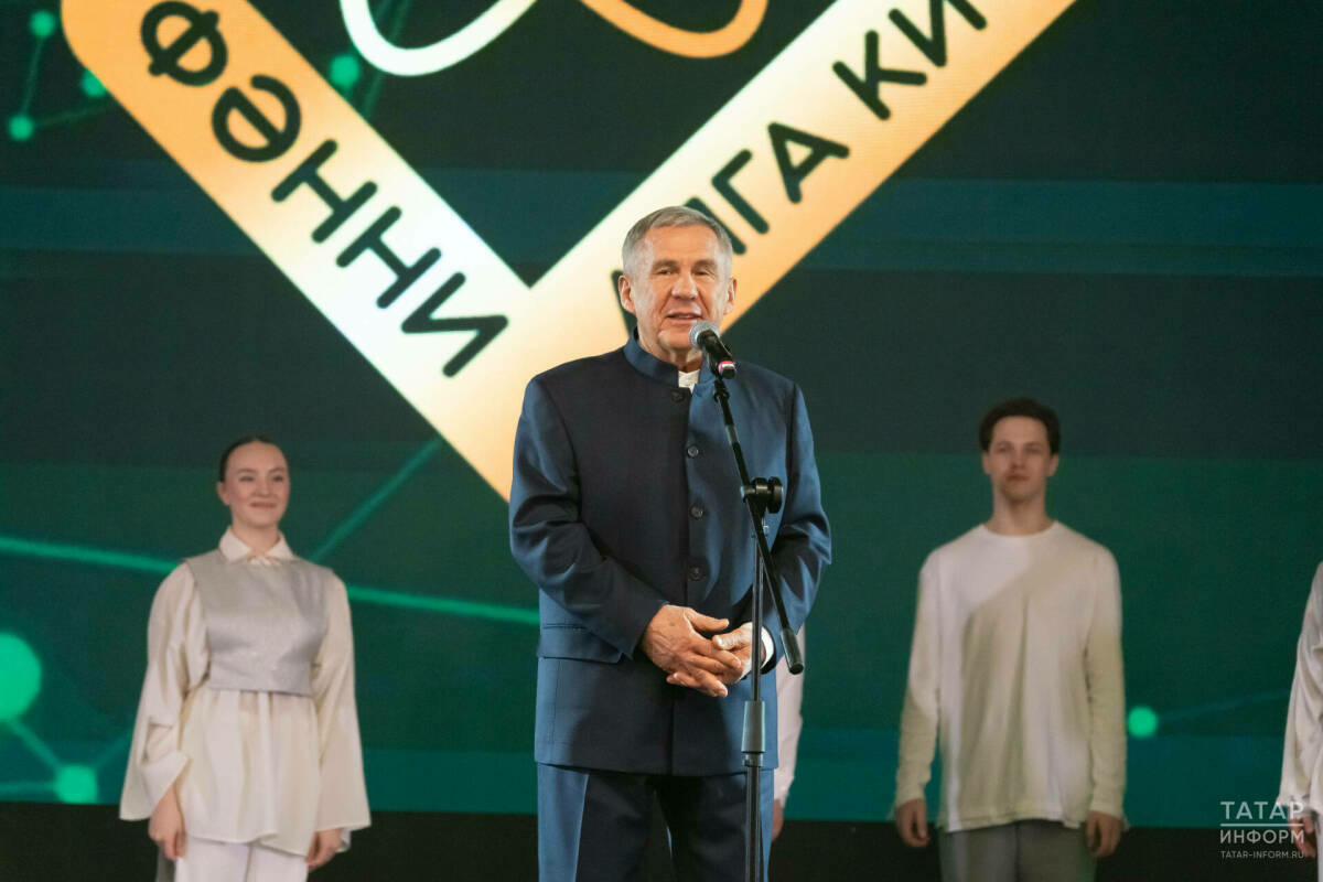 Миңнеханов: Татарстан фән һәм технологияләр буенча илкүләм проектларда актив катнаша