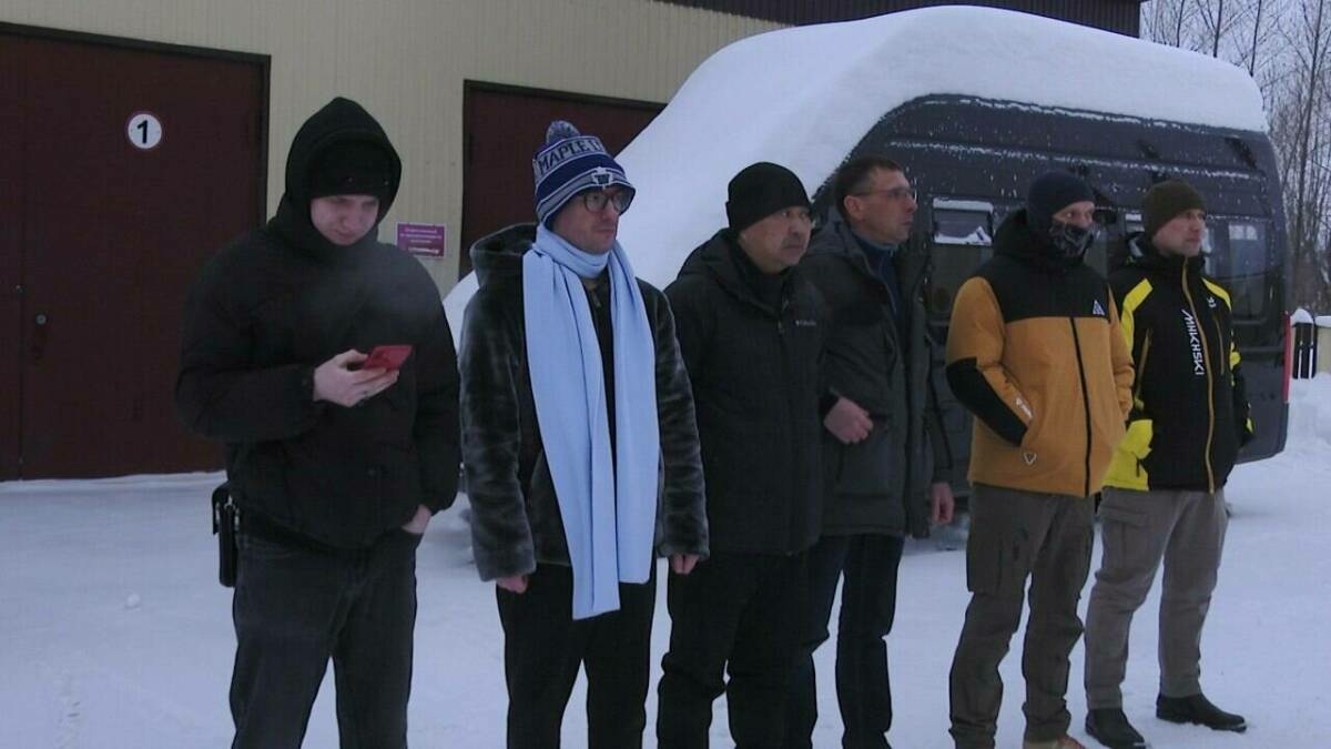 Түбән Камадан алты кеше контракт буенча хезмәт итәргә китте