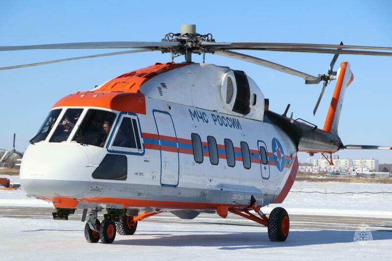 Казан заводы Гадәттән тыш хәлләр министрлыгына өр-яңа Ми-38ПС вертолетын тапшырды