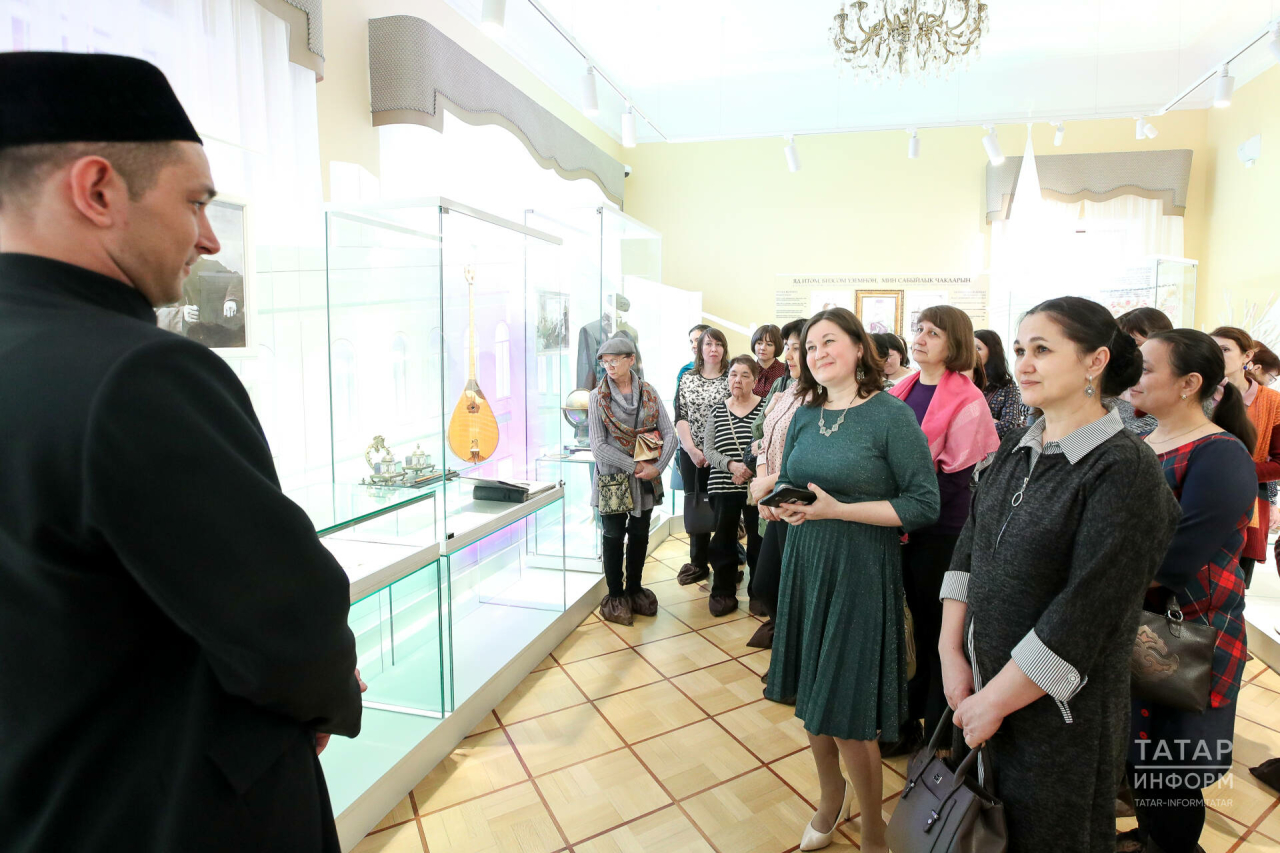 Алмаз белән Азат маҗаралары