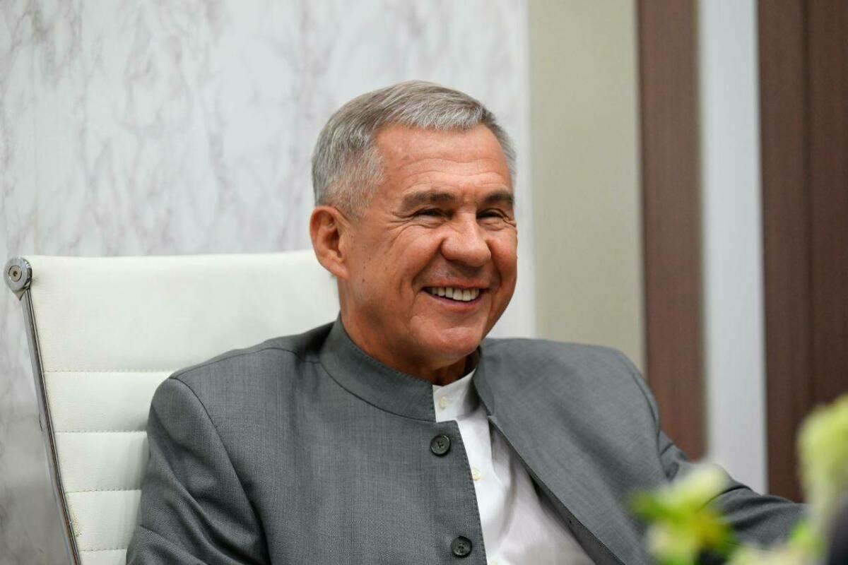 Миңнеханов Оманның элекке сәүдә министрына махсус икътисади зоналар эше турында сөйләде