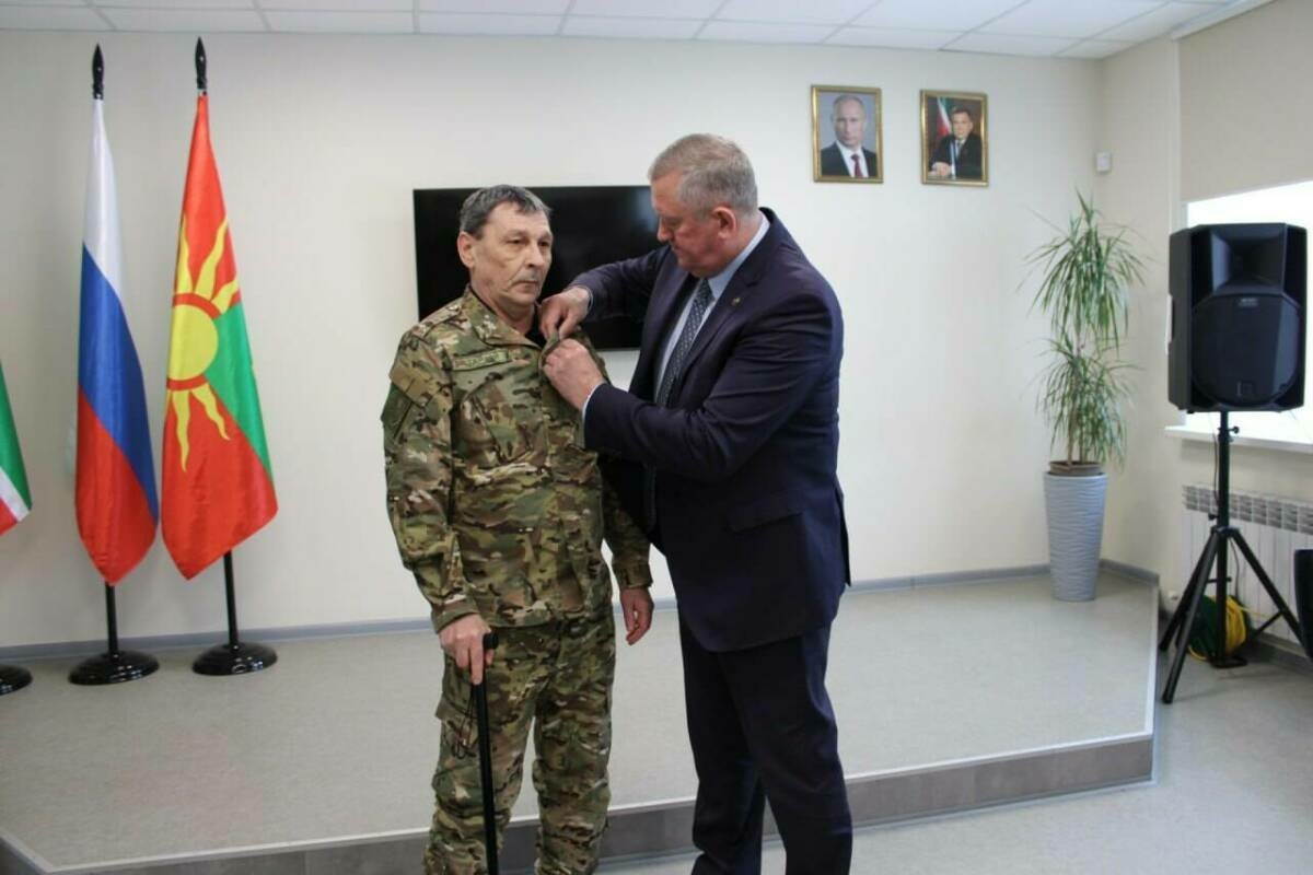 Махсус хәрби операциядә катнашучы Зәй хәрбиенә «Батырлык өчен» медале тапшырылды