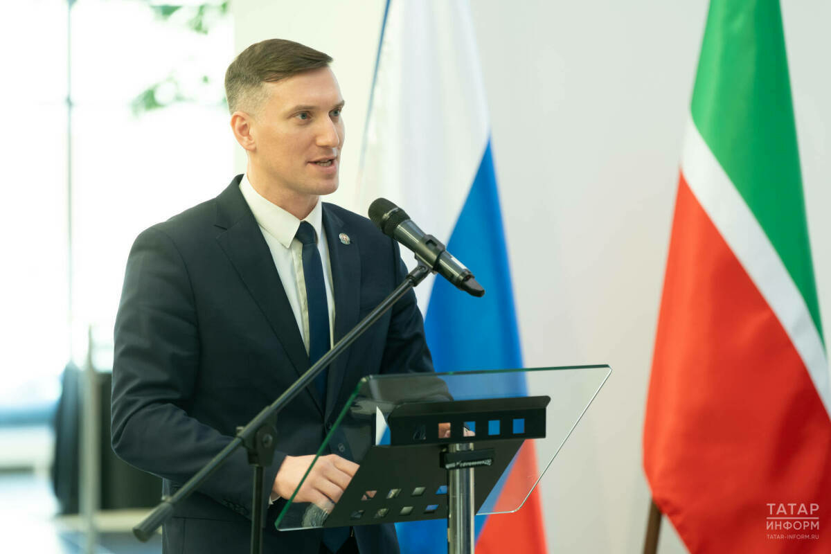 Татарстанда күп функцияле үзәкләр эшенә ясалма фәһемне кертү буенча программа кабул ителә