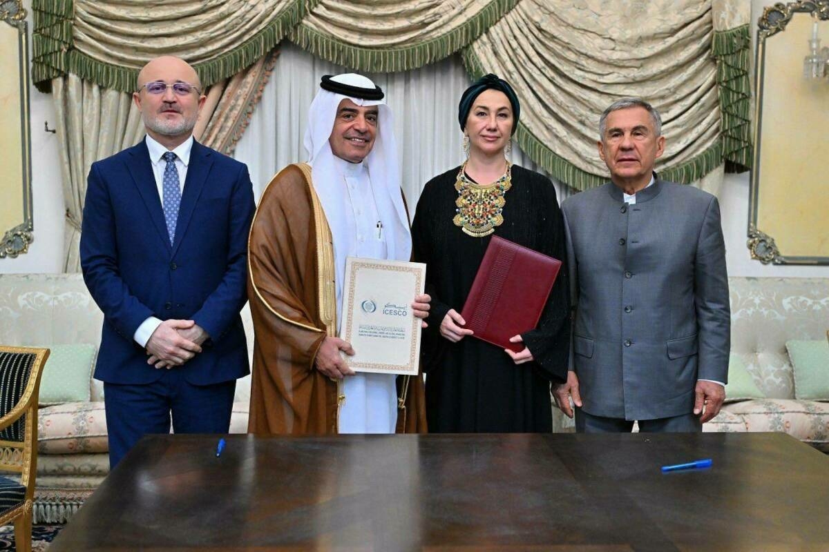 Миңнеханов Мәдәният министрлыгы һәм ИСЕСКО арасында меморандум имзалауда катнашты