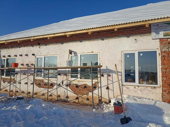 Кукмара районы Иске Юмья авылында 20 сабыйга исәпләнгән балалар бакчасы төзекләндерелә