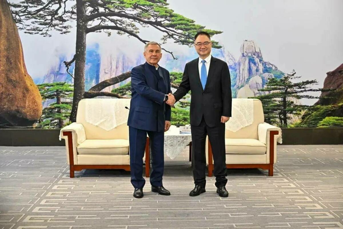 Рөстәм Миңнеханов Кытайда Аньхой провинциясе губернаторы белән очрашты