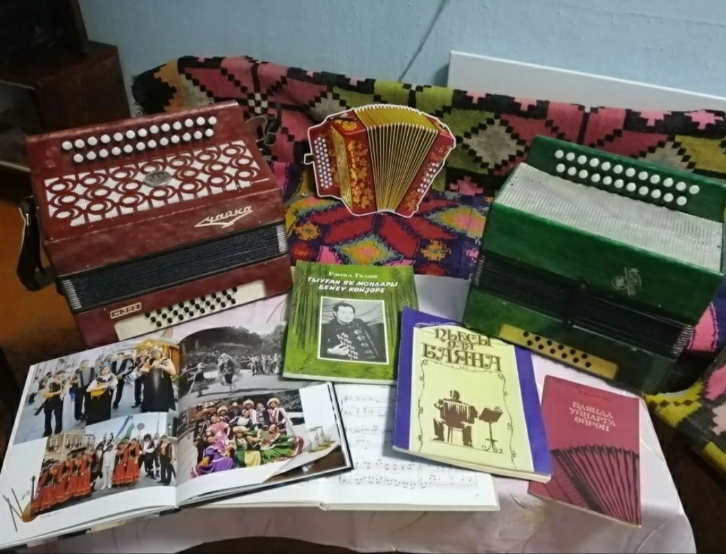 Башкортстанда татар яшьләре өчен «Чыңлы гармун» осталык дәресләре узган