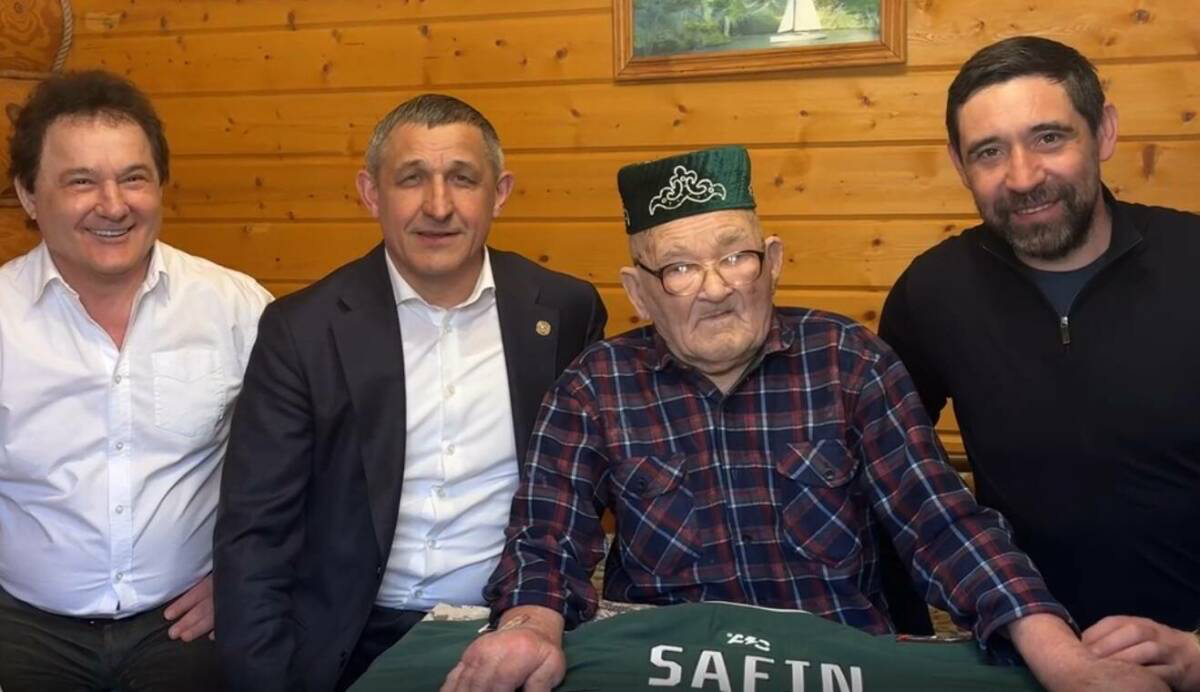 Лаеш районында сугыш ветераны Габдрахман Сафинны 104нче туган көне белән котладылар