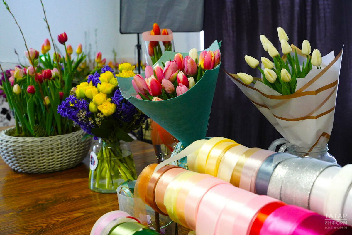 Аллерголог 8 Мартка нинди чәчәкләр бүләк итүдән баш тартырга кирәк икәнен аңлатты