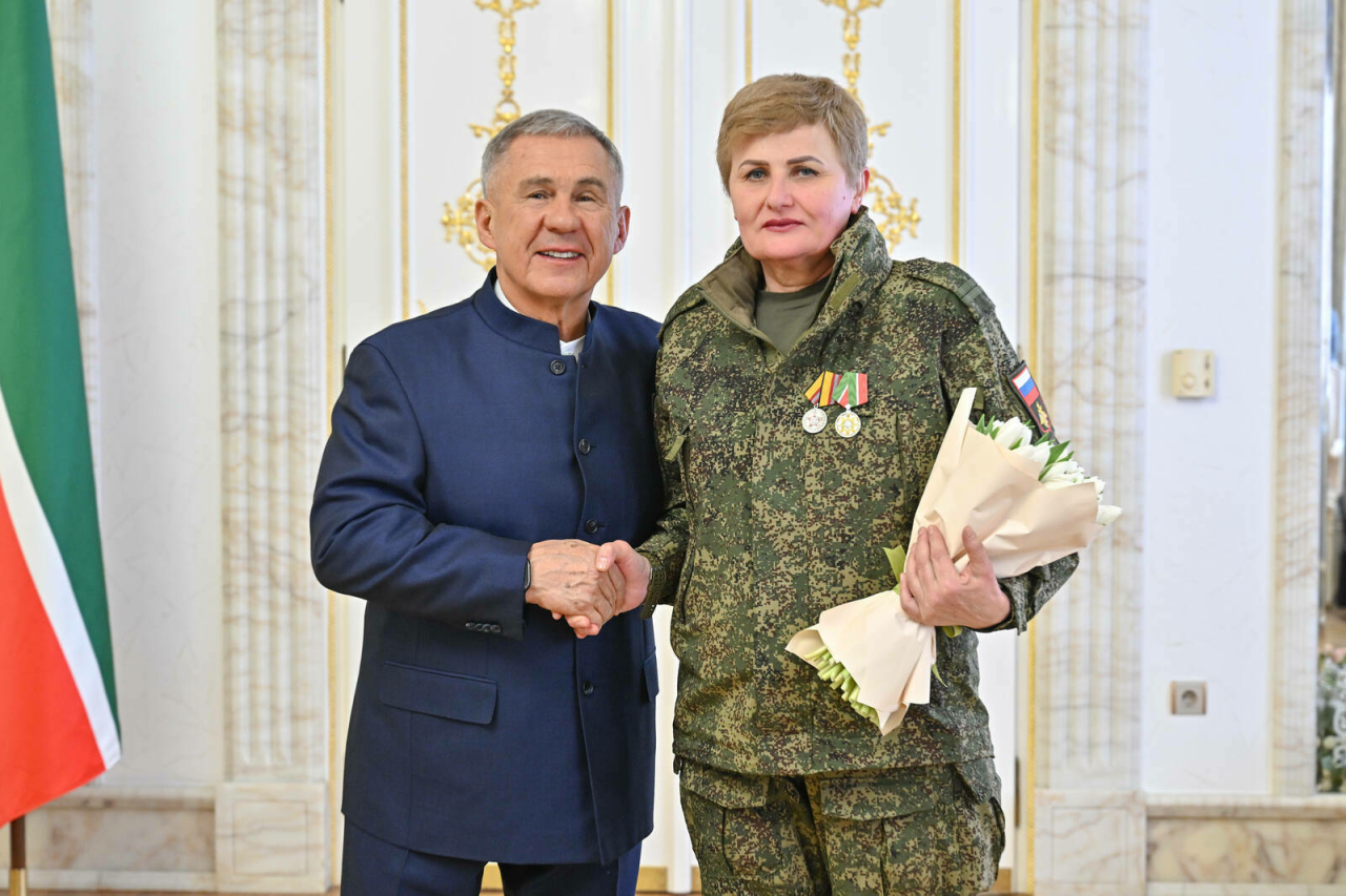 Рөстәм Миңнеханов изге йөрәкле хатын-кызларга: Сезнең миһербанлыгыгыз безне рухландыра!