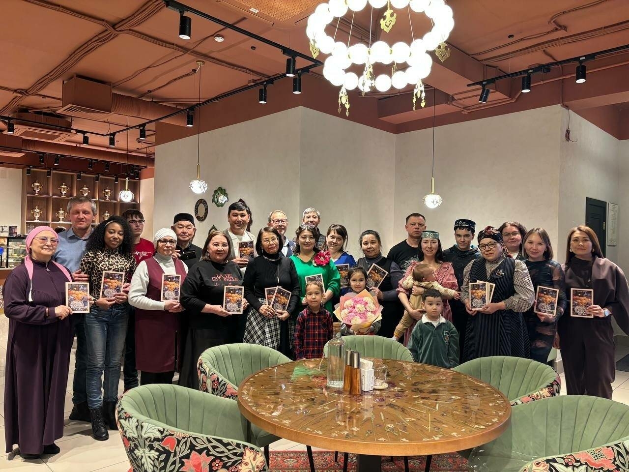 Төмәндә Себер татарларының милли аш-су традицияләренә багышланган китап тәкъдим ителде