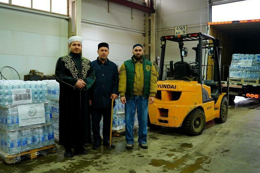 Татарстан мөселманнары Дагыстанда су басудан зыян күрүчеләргә 3 миллион сум акча җыйган