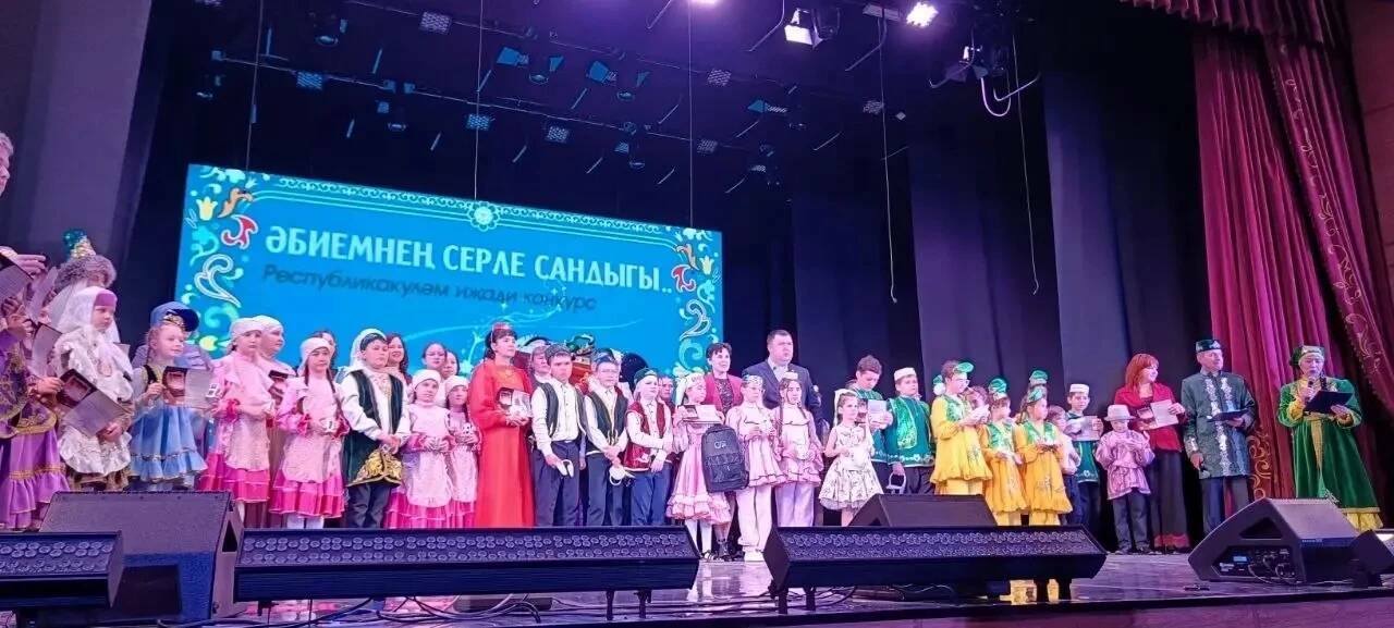 «Әбиемнең серле сандыгы» II республикакүләм иҗади конкурсы җиңүчеләрен бүләкләделәр