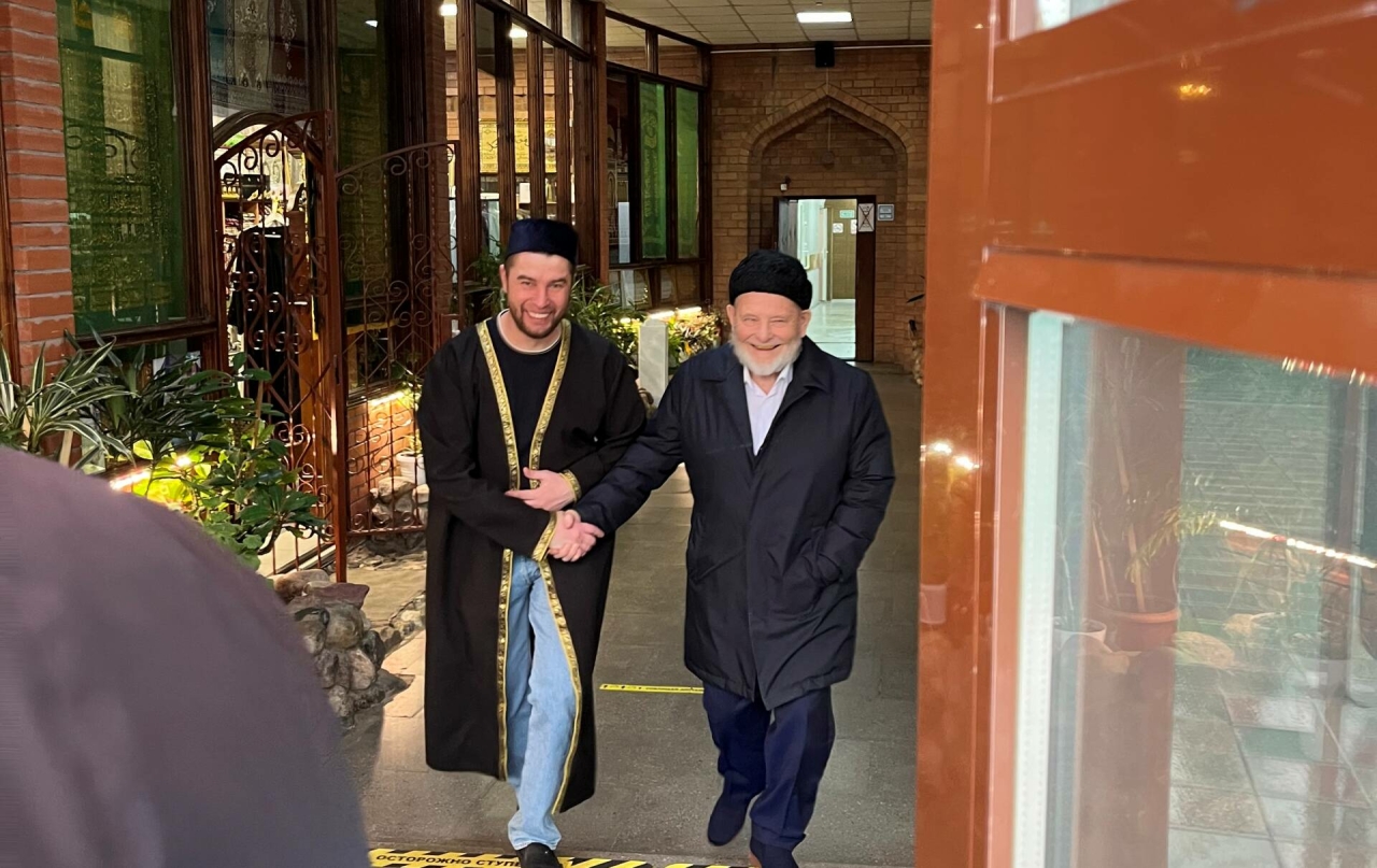 Себер мөфтие Зөлкарнәй хәзрәт Шакирҗанов Мәскәүнең «Ярдәм» мәчетендә булды